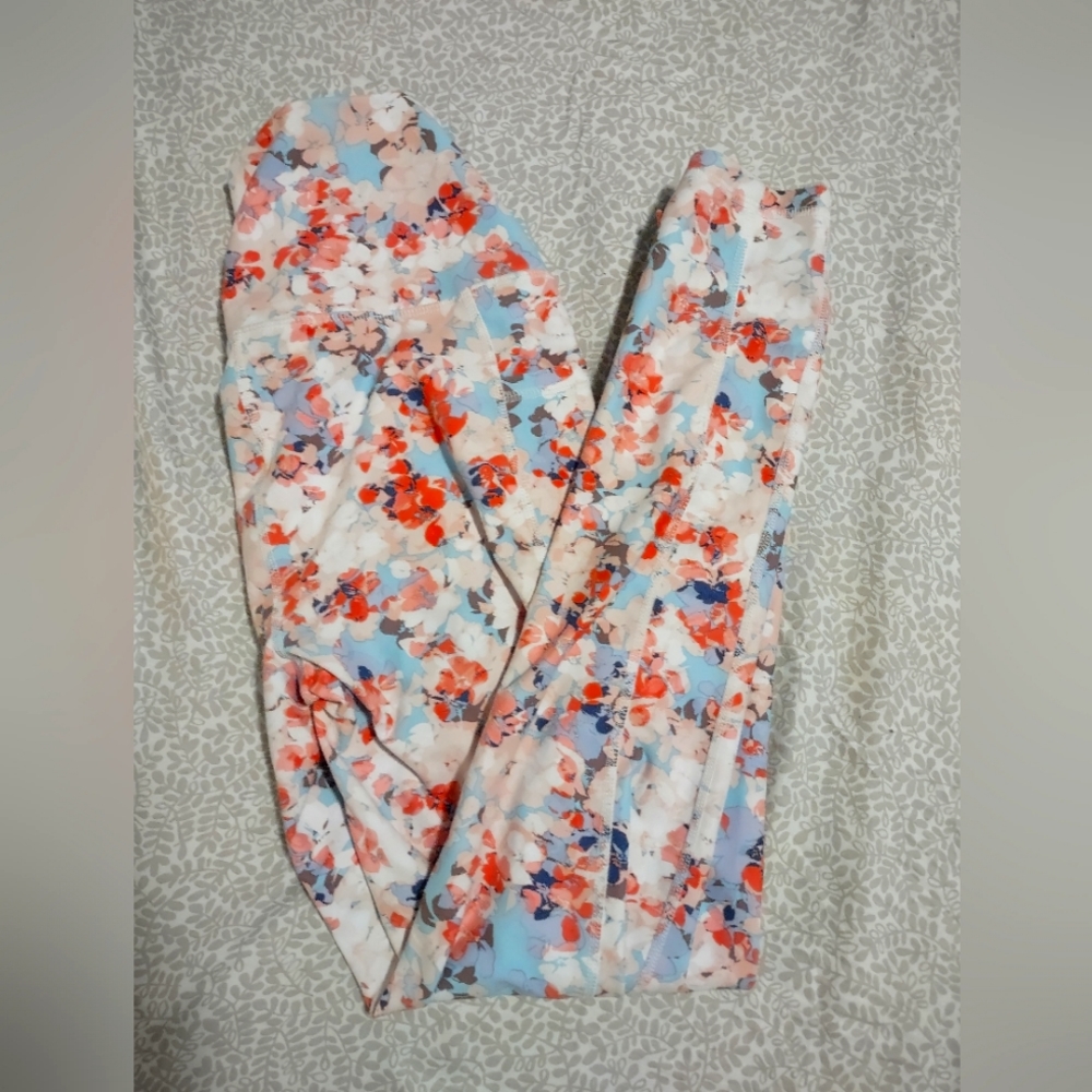 Reebok Spring Floral 3/4 leggings with Pockets
